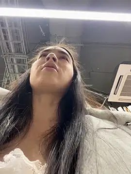 Holly Play online show from February 27, 12:05 pm