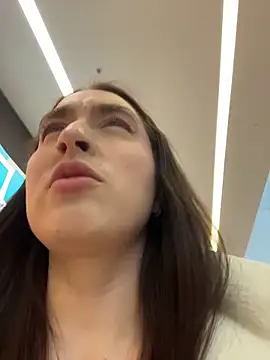 Holly Play online show from February 11, 12:16 pm