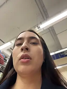 Holly Play online show from March 20, 12:06 pm