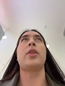 Holly Play online show from March 30, 12:06 pm