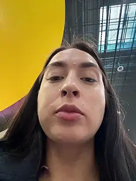 Snapshot of Holly_Play chatting on February 13, 8:27 am Holly Play online show from February 13, 8:27 am