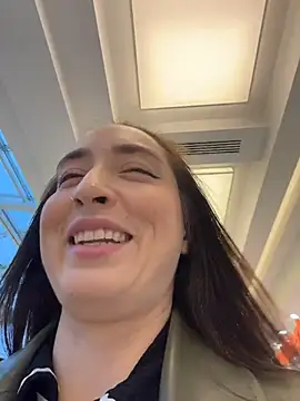 Holly Play online show from October 30, 9:07 am