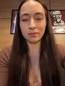 Holly Play online show from June 20, 9:58 am