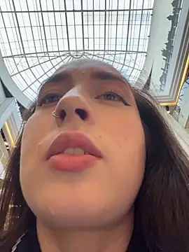 Holly Play online show from October 20, 1:11 pm