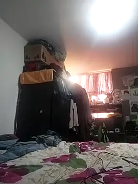 Snapshot of Alexand1999 chatting on December 15, 12:55 pm Alexand1999 online show from December 15, 12:55 pm