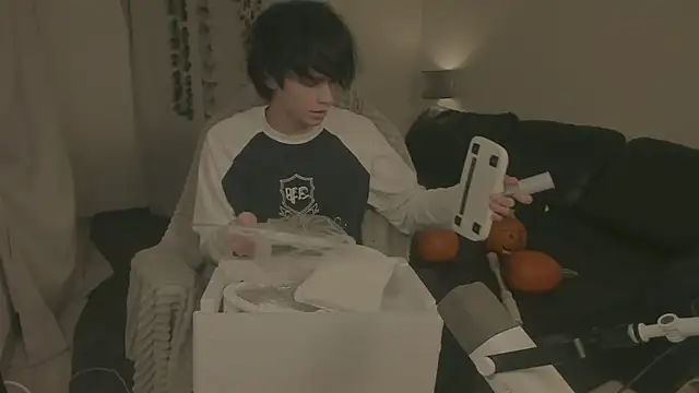 Wampeyes online show from November 3, 4:10 pm