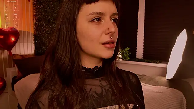 MichaellaMoon online show from February 13, 7:03 pm