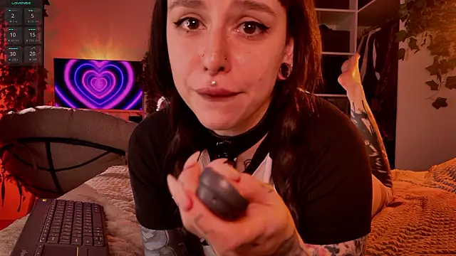 MichaellaMoon online show from March 16, 7:38 pm