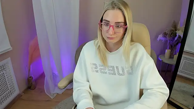 barbie nude online show from December 6, 3:06 pm