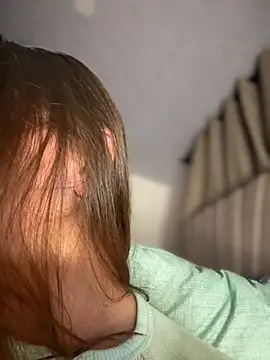 Iris lee online show from February 20, 5:04 am