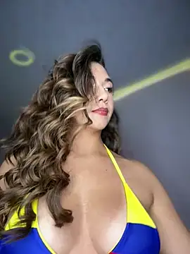 Iris lee online show from March 26, 11:35 pm