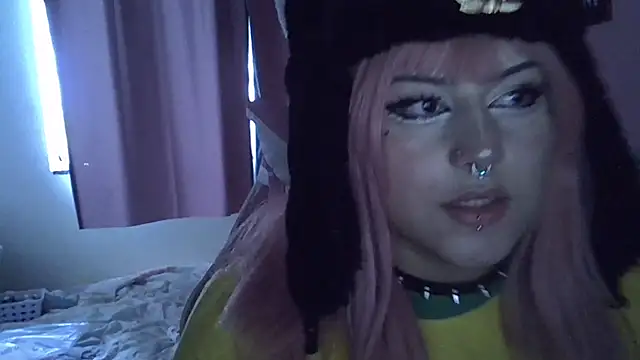 Snapshot of belletotosa chatting on July 3, 7:42 pm belletotosa online show from July 3, 7:42 pm