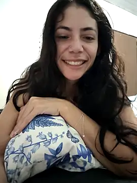 Rainha Travessa online show from February 19, 8:44 am