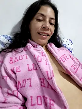 Rainha Travessa online show from November 22, 4:11 am