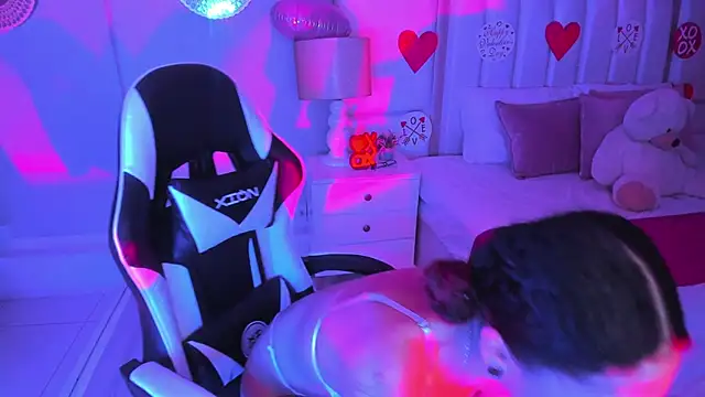 EllaBennet online show from February 13, 5:16 am