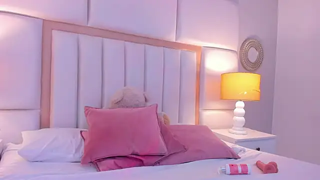 EllaBennet online show from March 16, 8:21 am