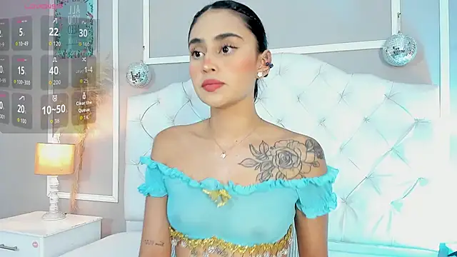 serena jeyms online show from November 7, 7:40 pm