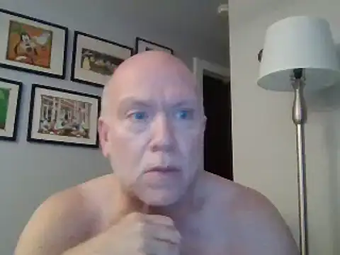 FLSexyGuy online show from October 3, 8:21 pm