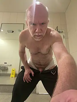 FLSexyGuy online show from May 10, 1:25 pm