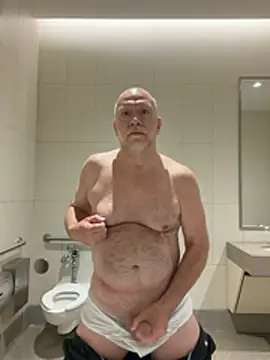 FLSexyGuy online show from April 11, 1:26 pm