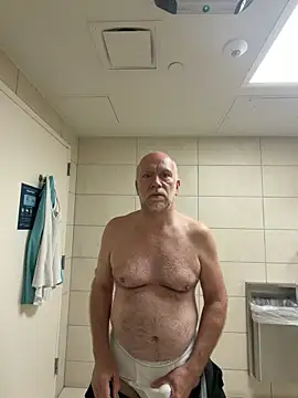 FLSexyGuy online show from April 26, 12:46 pm