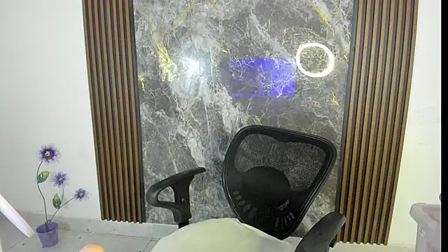 Snapshot of nicol_jone1 chatting on October 10, 10:21 pm nicol jone1 online show from October 10, 10:21 pm