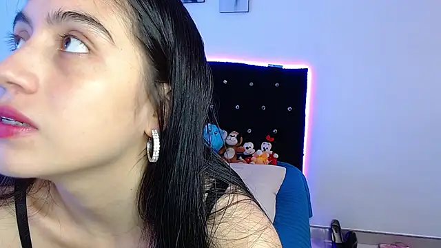 Snapshot of Bonny_Bonss chatting on July 9, 8:19 pm Bonny Bonss online show from July 9, 8:19 pm