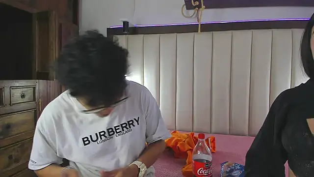 Bonny Bonss online show from October 24, 7:35 pm