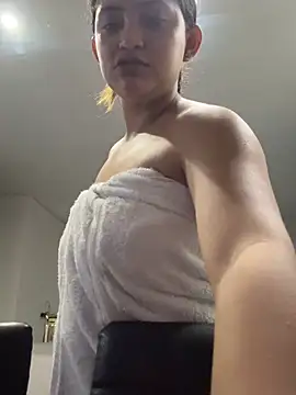 Isa squirt1 online show from July 29, 1:05 am