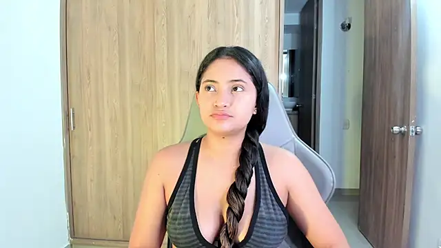 Isa squirt1 online show from March 5, 3:47 am