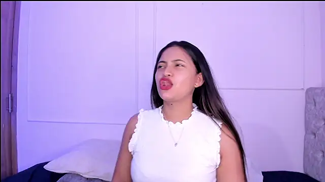 Isa squirt1 online show from March 27, 2:20 am