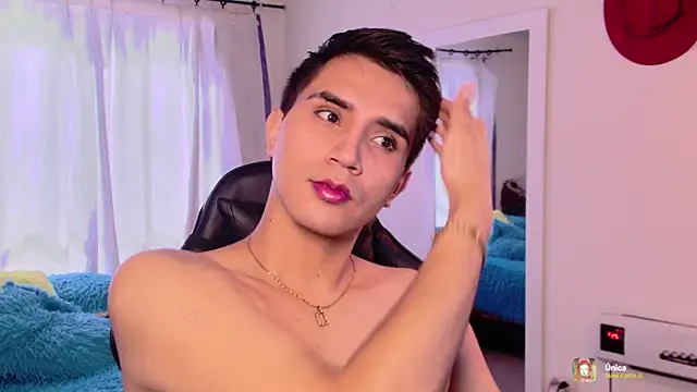 Snapshot of Chris_Maddox chatting on November 21, 3:11 pm Chris Maddox online show from November 21, 3:11 pm