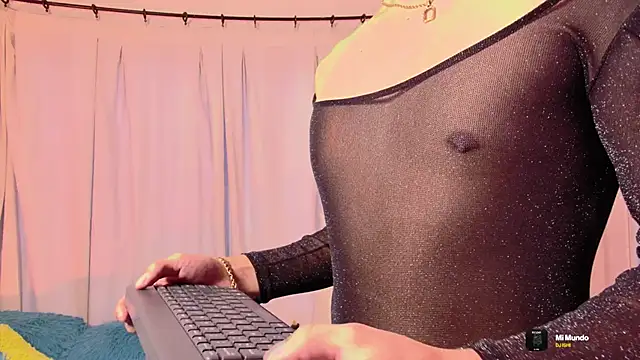 Snapshot of Chris_Maddox chatting on November 20, 9:15 pm Chris Maddox online show from November 20, 9:15 pm