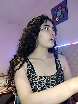 Snapshot of Emily_Saez1 chatting on December 8, 4:11 am Emily Saez1 online show from December 8, 4:11 am
