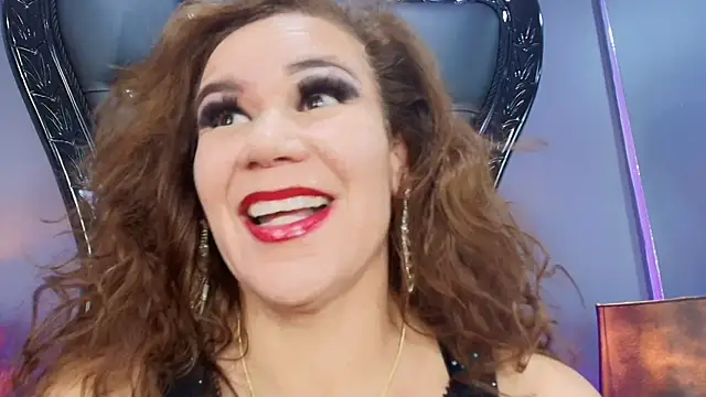 Snapshot of MelaniaKnauss chatting on March 8, 8:35 pm MelaniaKnauss online show from March 8, 8:35 pm