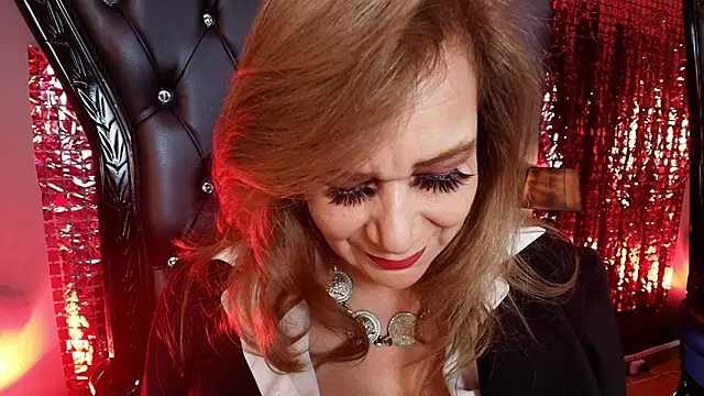 MelaniaKnauss online show from December 19, 8:44 pm