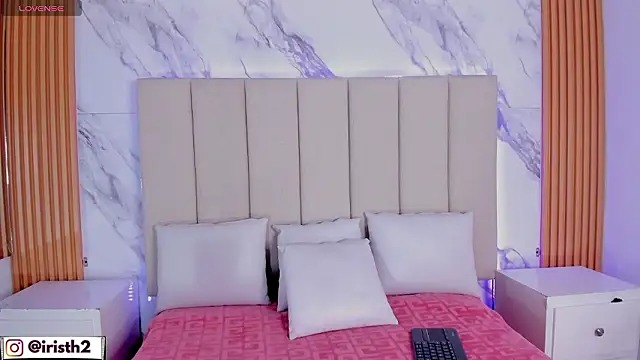 Iris Thompson  online show from January 14, 5:00 am