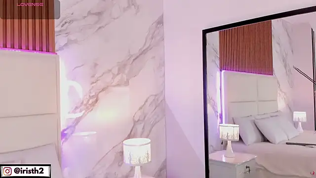 Iris Thompson  online show from April 8, 3:52 am