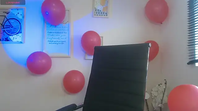 lucy diiaz online show from February 15, 4:01 pm