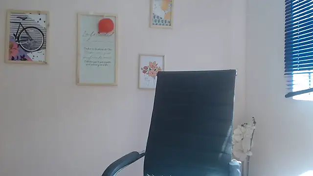 lucy diiaz online show from March 3, 6:46 pm