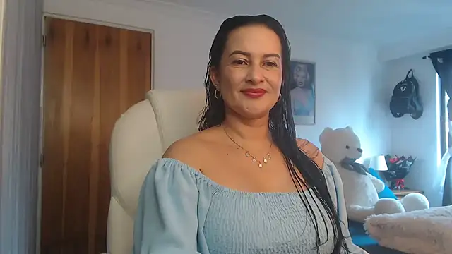 lucy diiaz online show from September 12, 7:13 pm