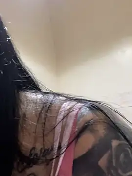 Snapshot of eva_sexx69 chatting on June 24, 12:37 pm eva sexx69 online show from June 24, 12:37 pm