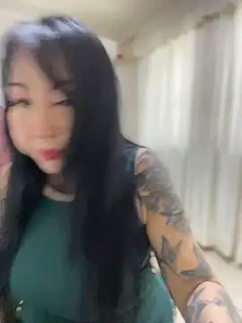 Snapshot of eva_sexx69 chatting on June 15, 12:05 pm eva sexx69 online show from June 15, 12:05 pm