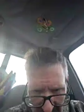 Snapshot of AronMellon76 chatting on December 15, 5:08 pm AronMellon76 online show from December 15, 5:08 pm