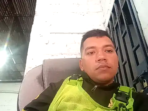 angelito0219 online show from December 15, 5:31 pm