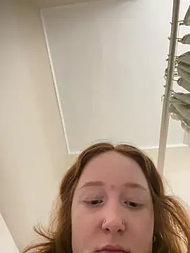 Snapshot of gingerbabe18 chatting on February 21, 2:24 am gingerbabe18 online show from February 21, 2:24 am