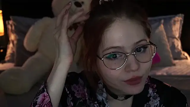 Snapshot of Sasha_Exclusive chatting on February 9, 5:19 am Sasha Exclusive online show from February 9, 5:19 am