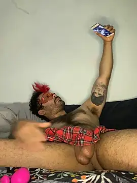 Karlo 98 online show from October 31, 9:11 pm