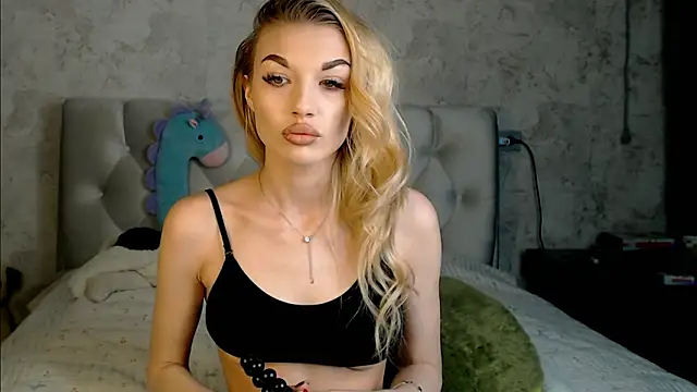 Ella Milla online show from February 23, 1:44 pm