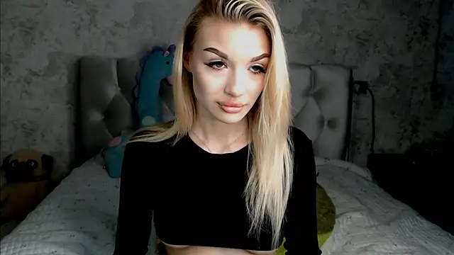 Ella Milla online show from April 15, 1:59 pm